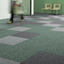 Op zoek naar tapijttegels van Heuga? 700 Interloop in de kleur Aspen Green is een uitstekende keuze. Bekijk deze en andere tapijttegels in onze webshop.