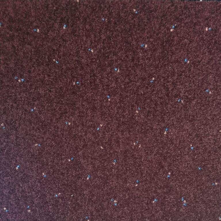 Heuga 377 Floorscape Aubergine / Interface / Velours / 50 cm x 50 cm / Bruin