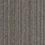 Op zoek naar tapijttegels van Interface? Output Lines in de kleur Driftwood is een uitstekende keuze. Bekijk deze en andere tapijttegels in onze webshop.