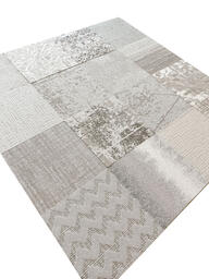 Op zoek naar tapijttegels van Interface? Shuffle It in de kleur Shades of Japandi Beige is een uitstekende keuze. Bekijk deze en andere tapijttegels in onze webshop.