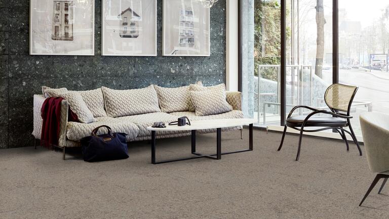 Urban Retreat 102 Ash / Interface / Boucle (lussenpool) / 50 cm x 50 cm / Bruin, Beige